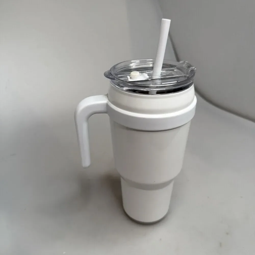 Reduce 40 oz Travel Mug Vacuum Insulated Stainless Steel White Handle Rubber Bas